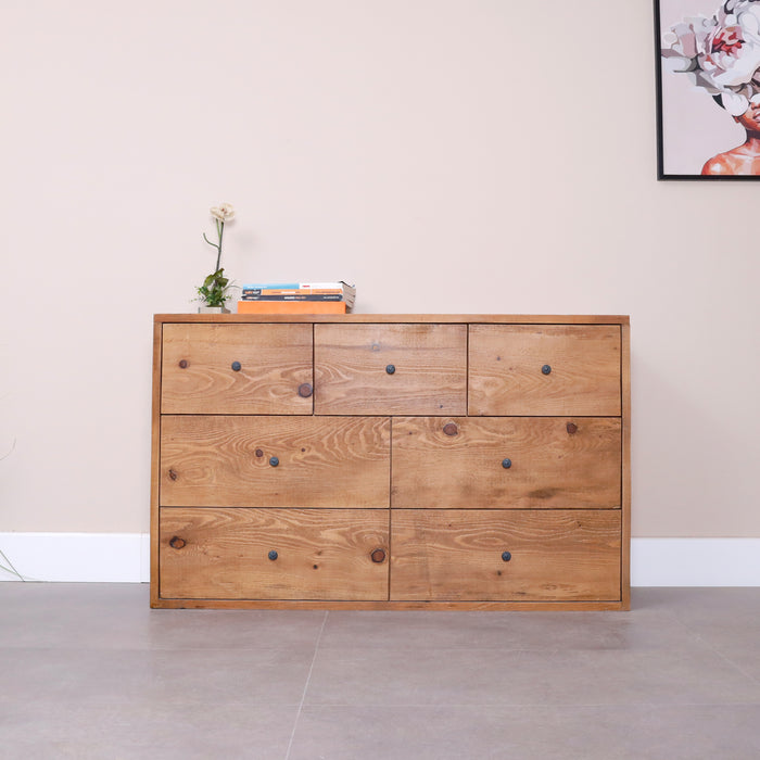 Uppsala Dresser